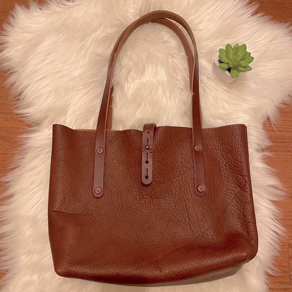 Go Forth Goods Small Avery Tote in Saddle Leather